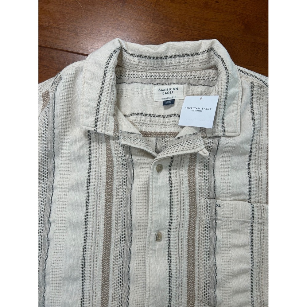New American Eagle Button Down Shirt Mens XL Cream Striped Textured Relaxed Fit